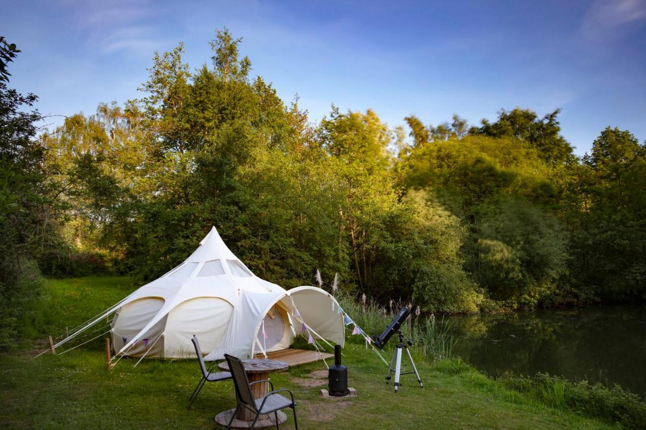 Lloyds Meadow Glamping Hotel Честър Екстериор снимка